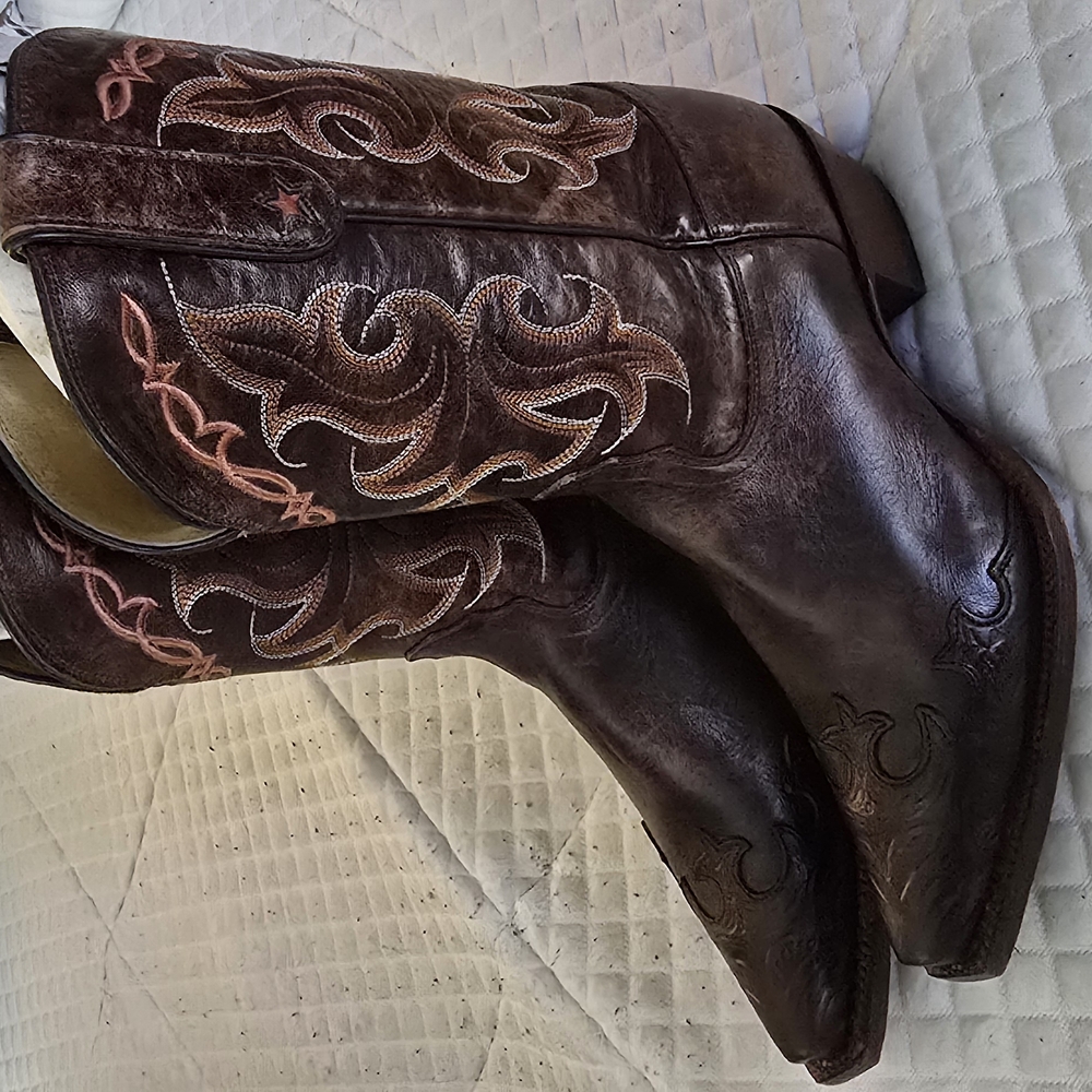 Brown Embroidered Cowboy Boots